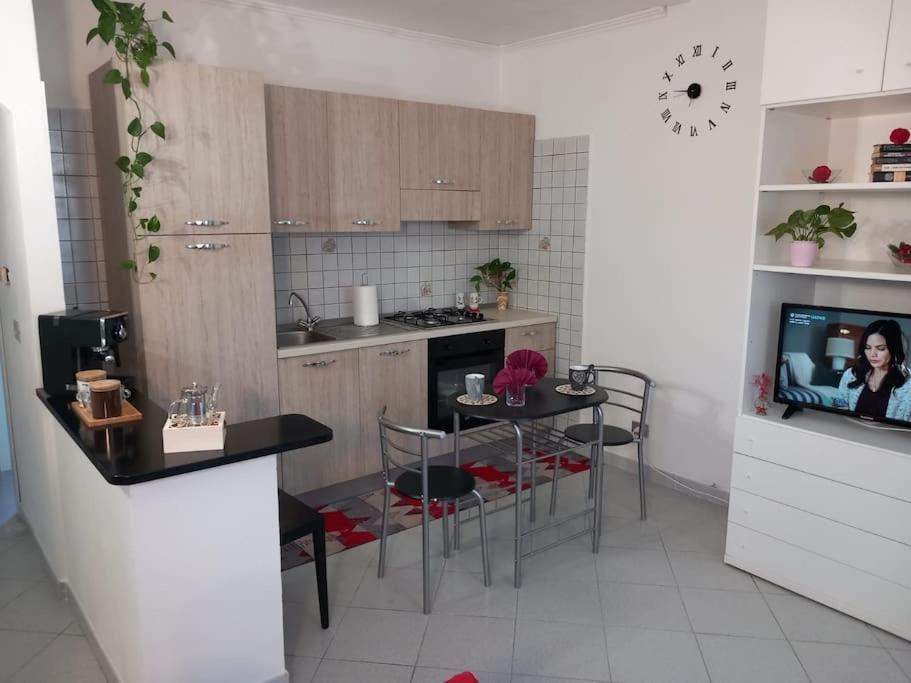 Casa Andreea Apartment โดโมดอสโซลา ภายนอก รูปภาพ